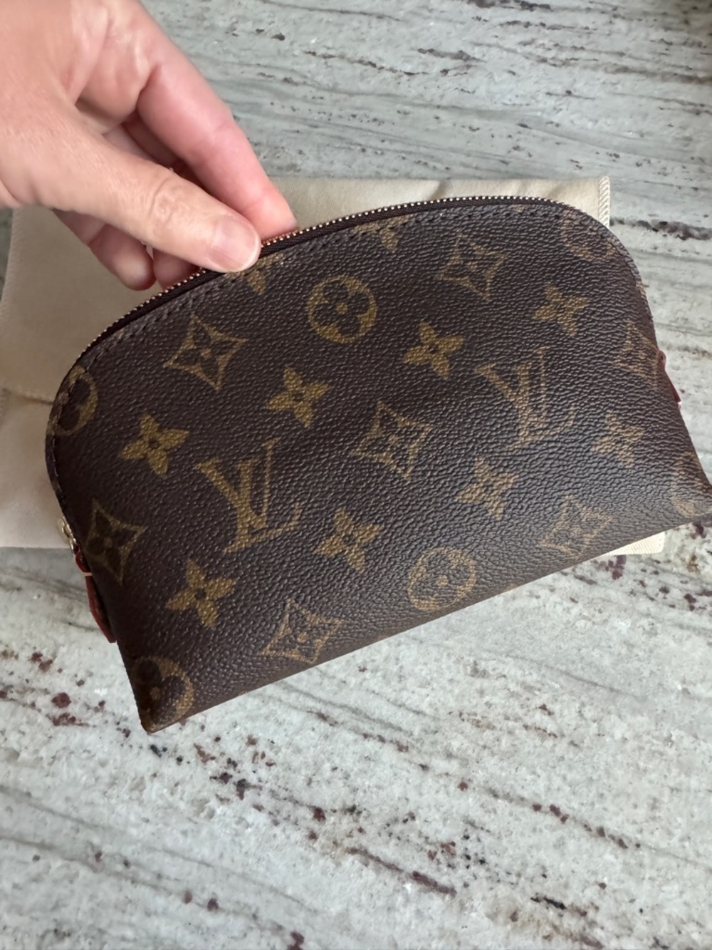 ๐ LOUIS VUITTON | BRAND NEW small cosmetic pouch M47515 - Picture 2 of 11